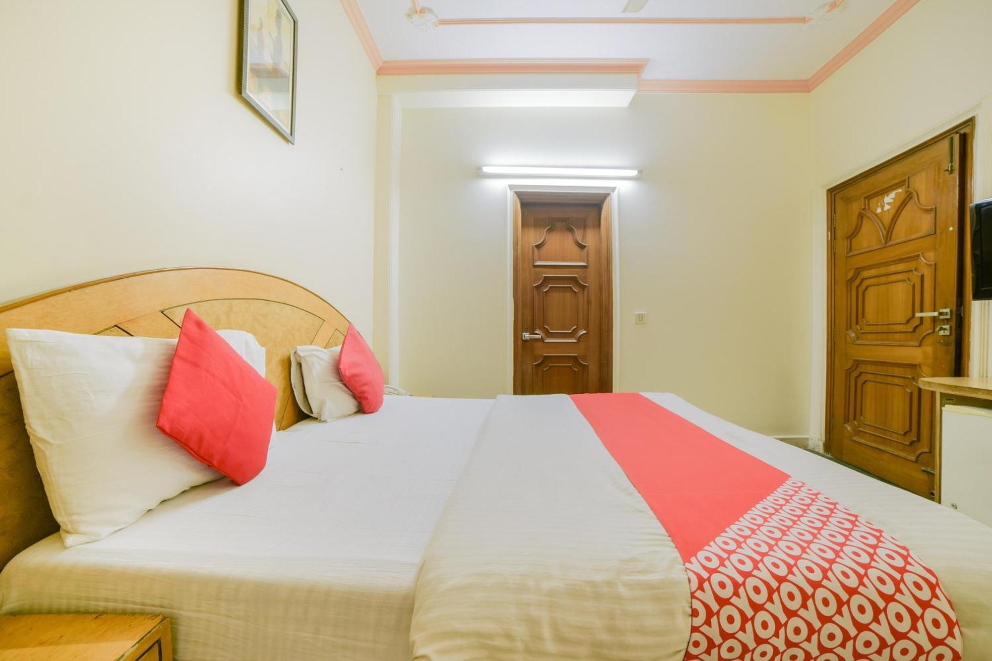 Super Hotel O Blue Sapphire Delhi Nowe Delhi Zewnętrze zdjęcie