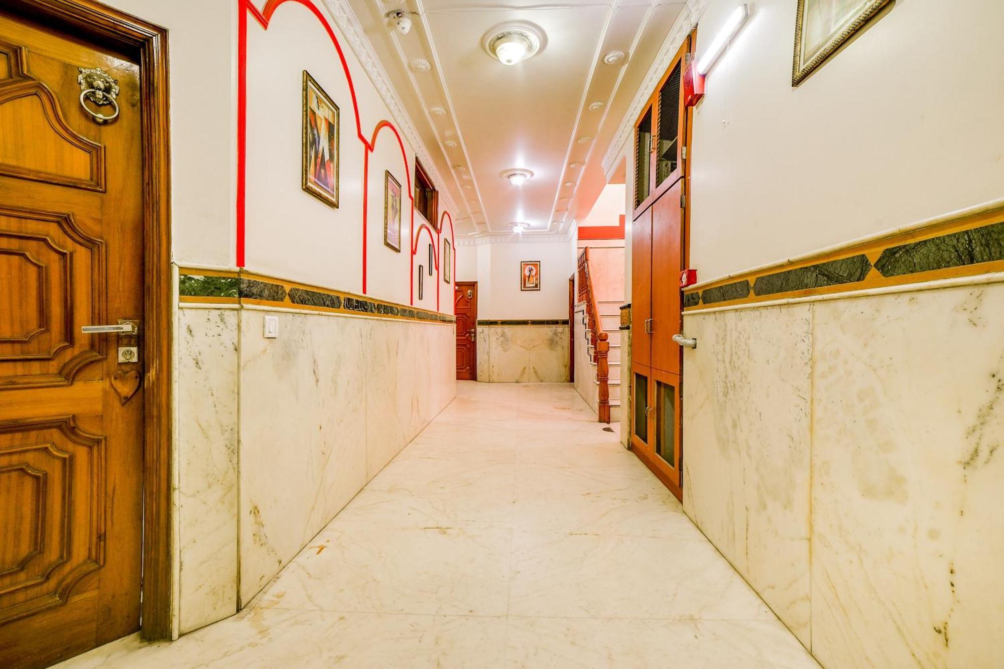 Super Hotel O Blue Sapphire Delhi Nowe Delhi Zewnętrze zdjęcie