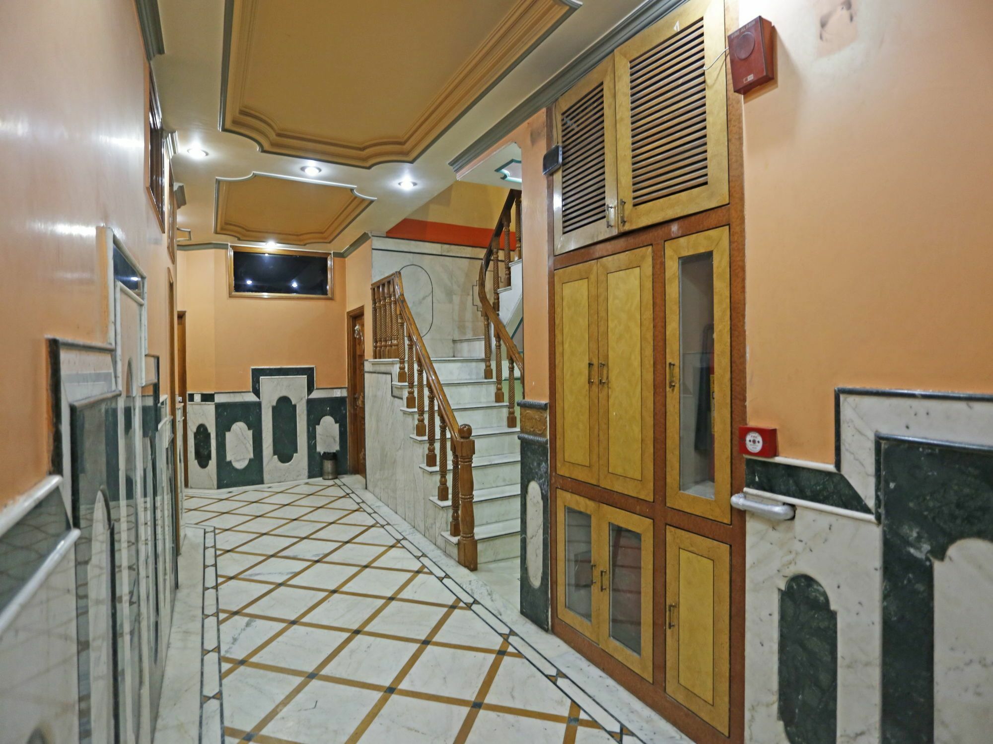 Super Hotel O Blue Sapphire Delhi Nowe Delhi Zewnętrze zdjęcie